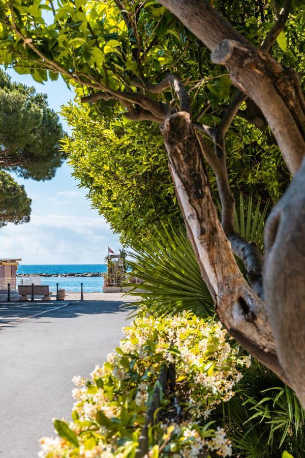 Marina Lägenhet San Bartolomeo Al Mare Exteriör bild